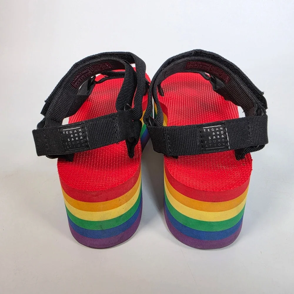 Teva X Tegan Sara Flatform Universal Pride Womens 6 Rainbow Platform Sandals